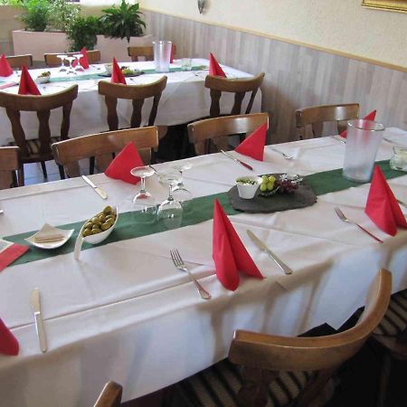 "Unter Den Kastanien" Hotel Speicher Buitenkant foto